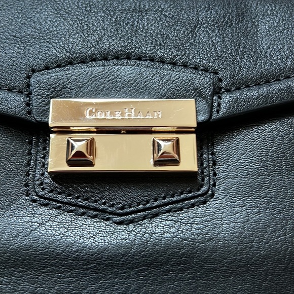 New Cole Haan Wristlet/Wallet purse bag - Picture 3 of 7